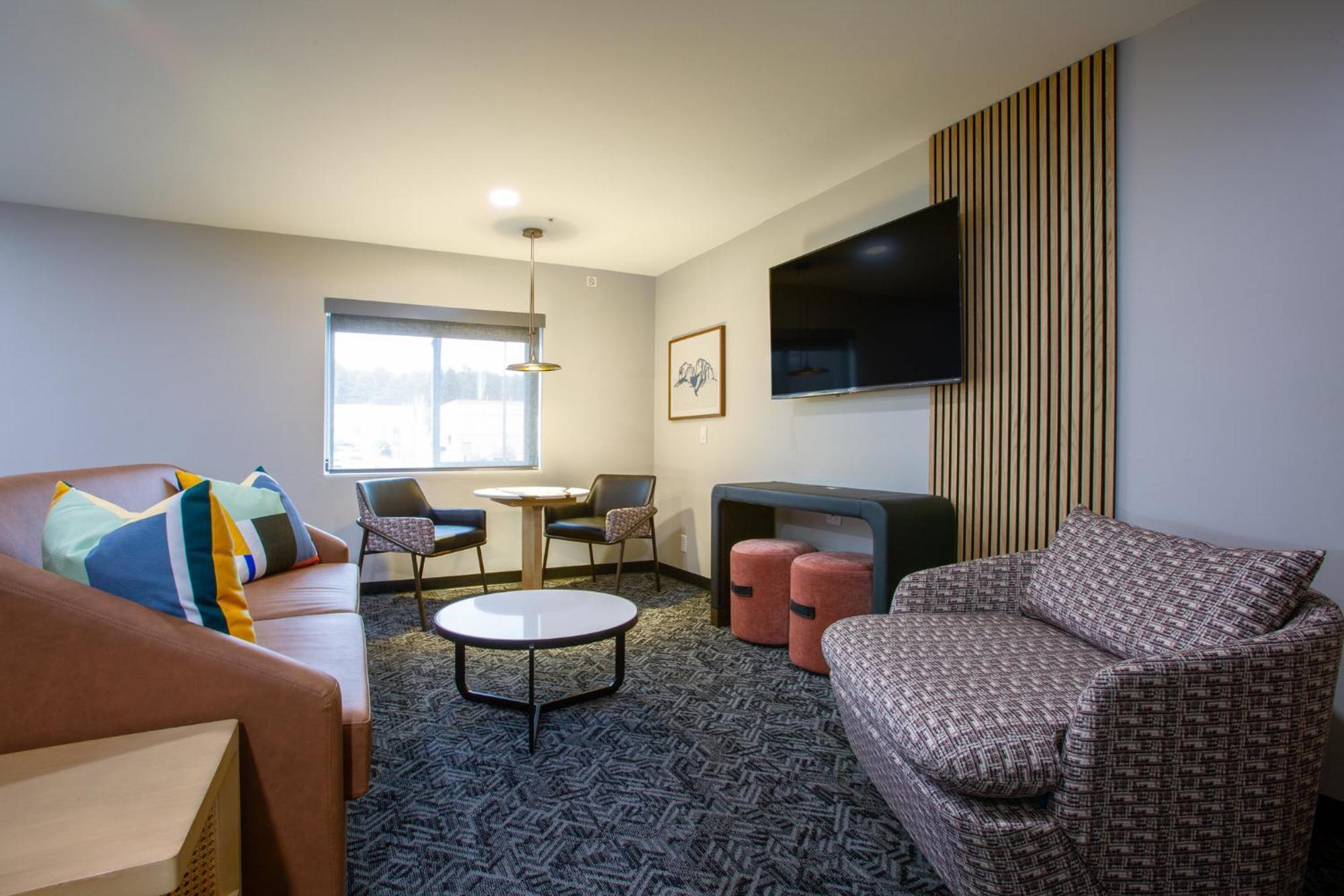 Voco Flagstaff By Ihg Hotel Exterior photo