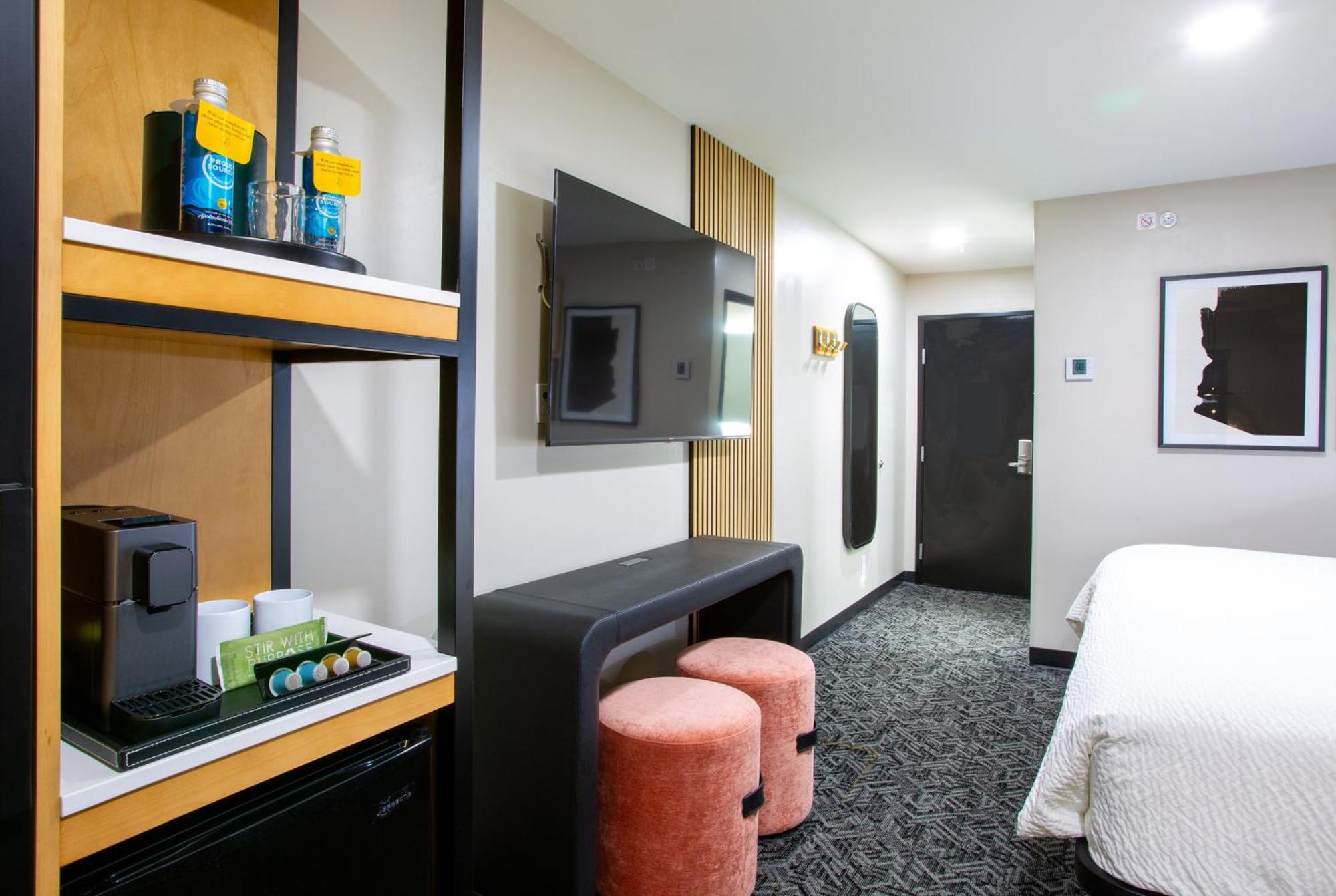 Voco Flagstaff By Ihg Hotel Exterior photo